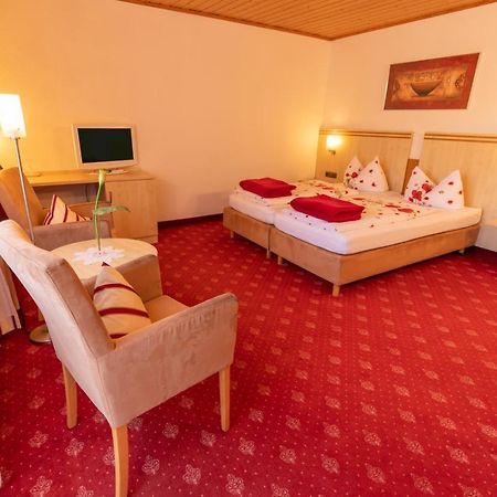 Landhotel Kuehler Grund グラーゼレンバッハ エクステリア 写真