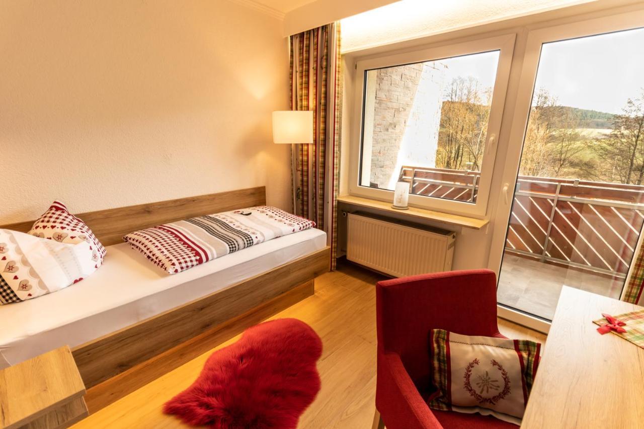Landhotel Kuehler Grund グラーゼレンバッハ エクステリア 写真