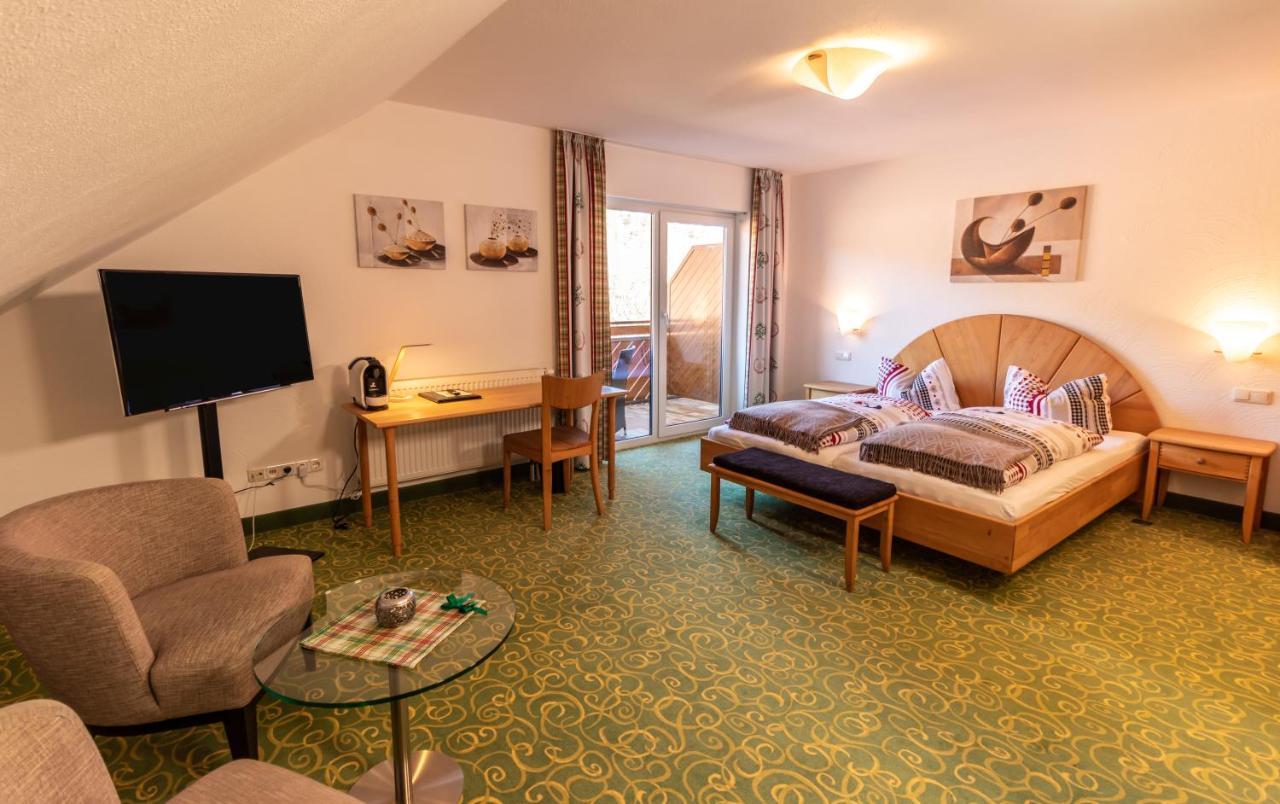 Landhotel Kuehler Grund グラーゼレンバッハ エクステリア 写真